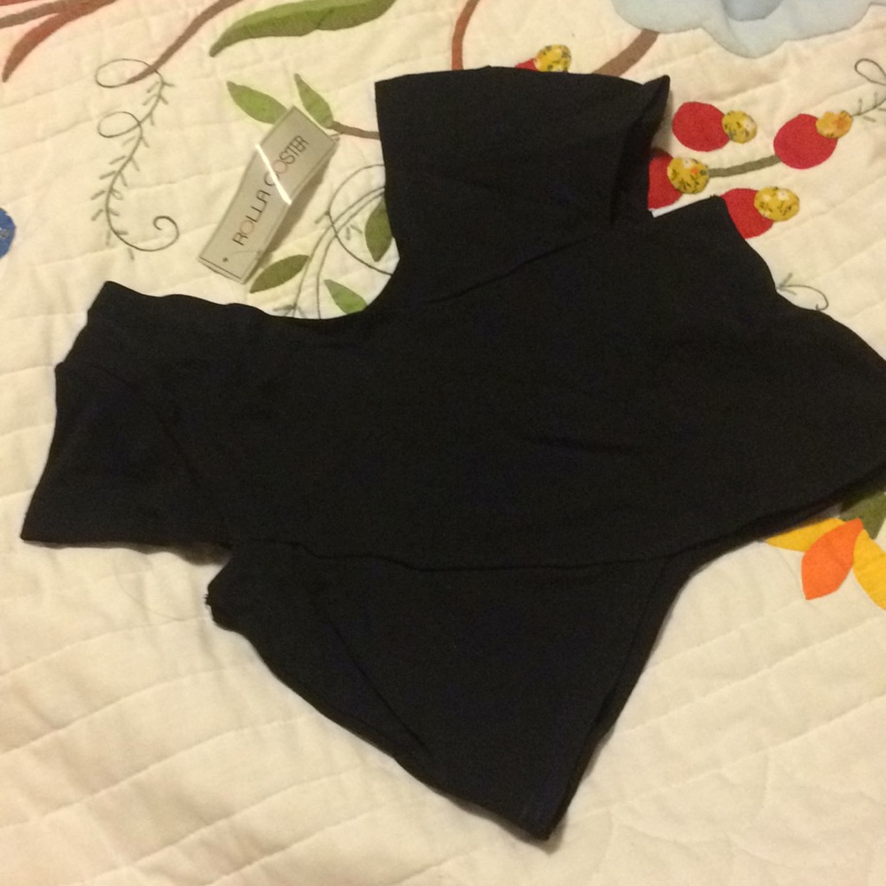 Black stretch crop top